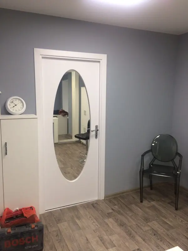 Межкомнатная дверь